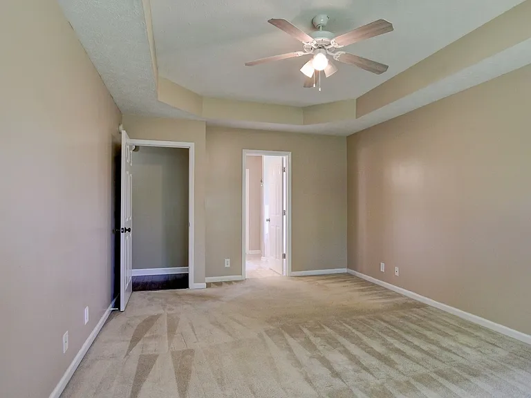 3729 Kendra Ct N — Photo 24