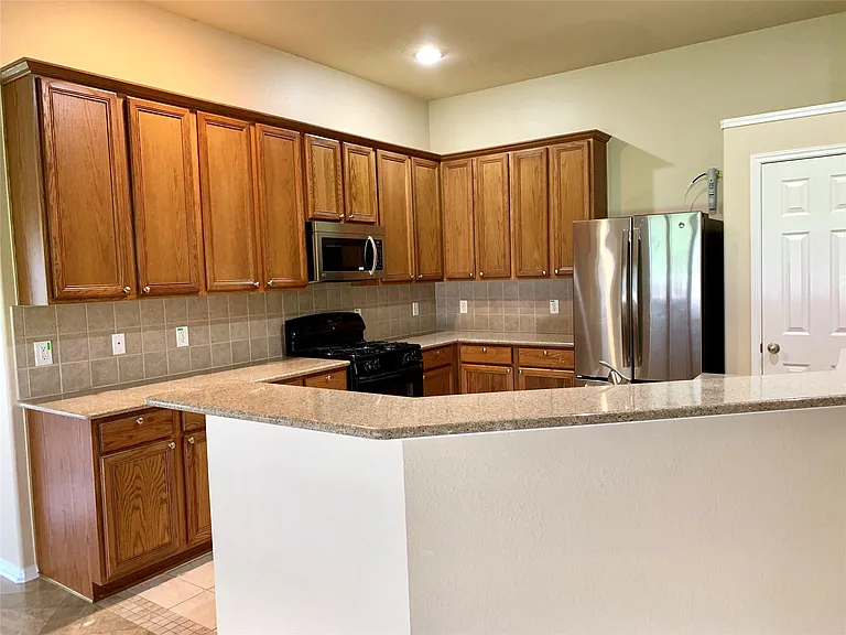 2822 Chalet Knolls Ln — Photo 9