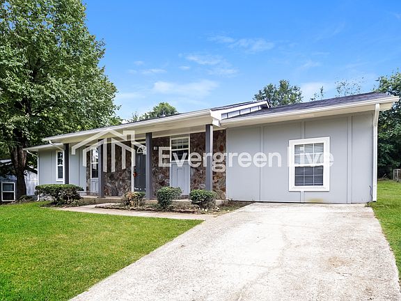 2nd image of 340 River Chase Dr
