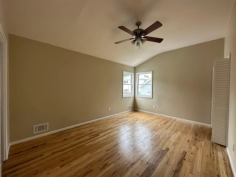 101 Brookfield Ave #2 — Photo 6