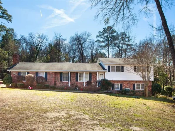 816 Heathwood Cir, Macon, GA 31210