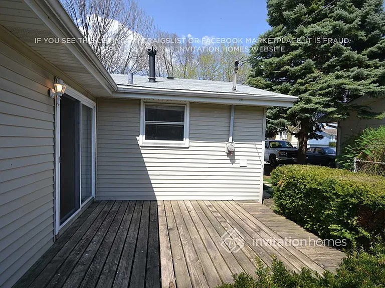 2401 Birch Ln — Photo 8