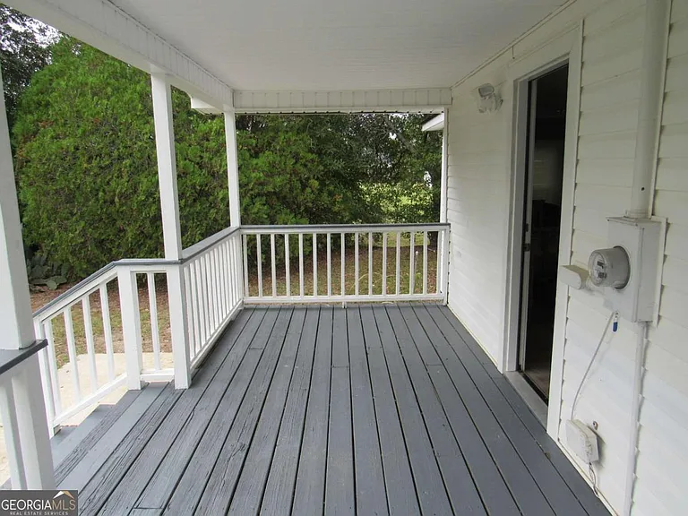 112 Judy Ave — Photo 21