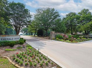 940 Emerald Sound Blvd, Oak Point, TX 75068