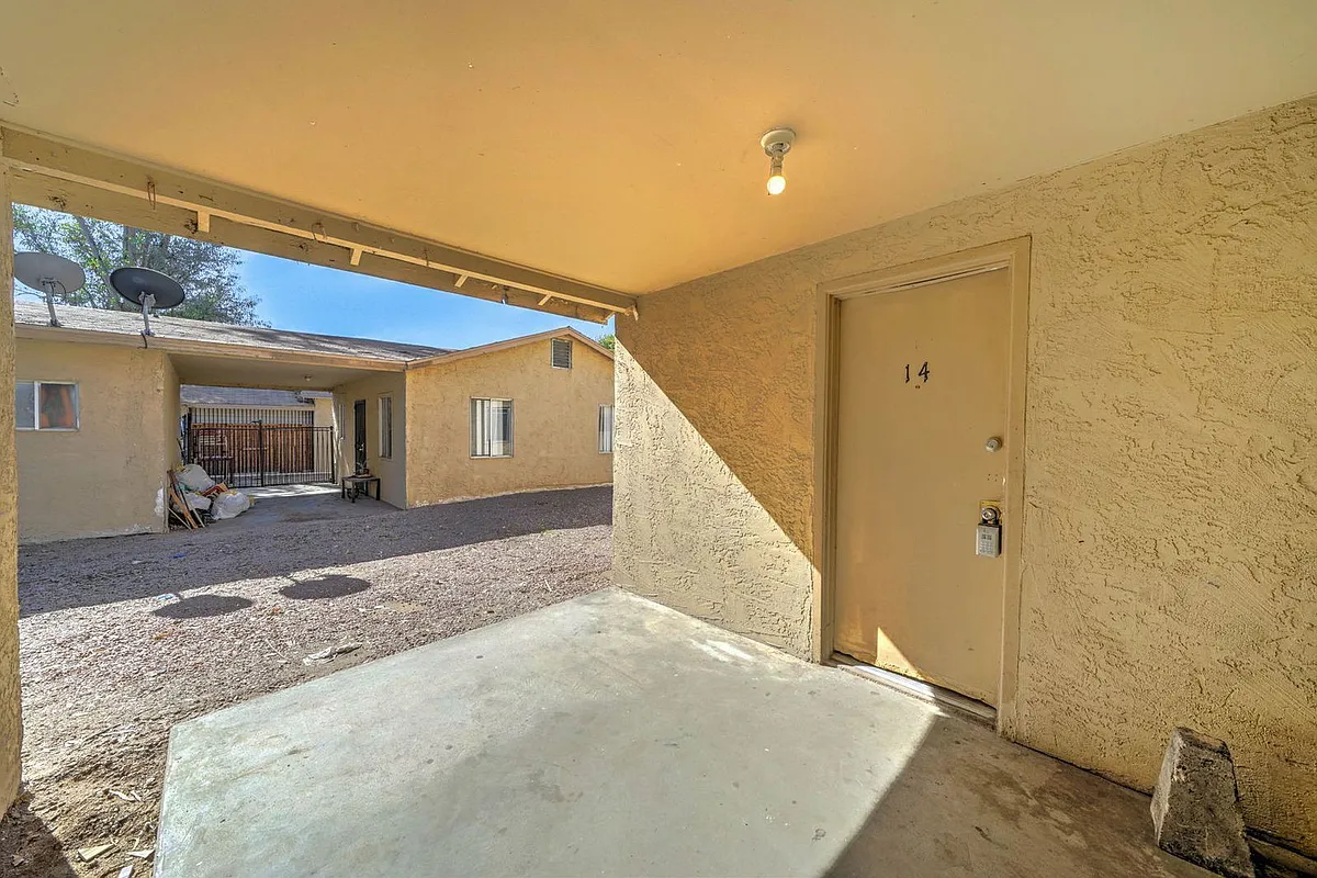 Building Photo - 9316 E Balsam Ave #14