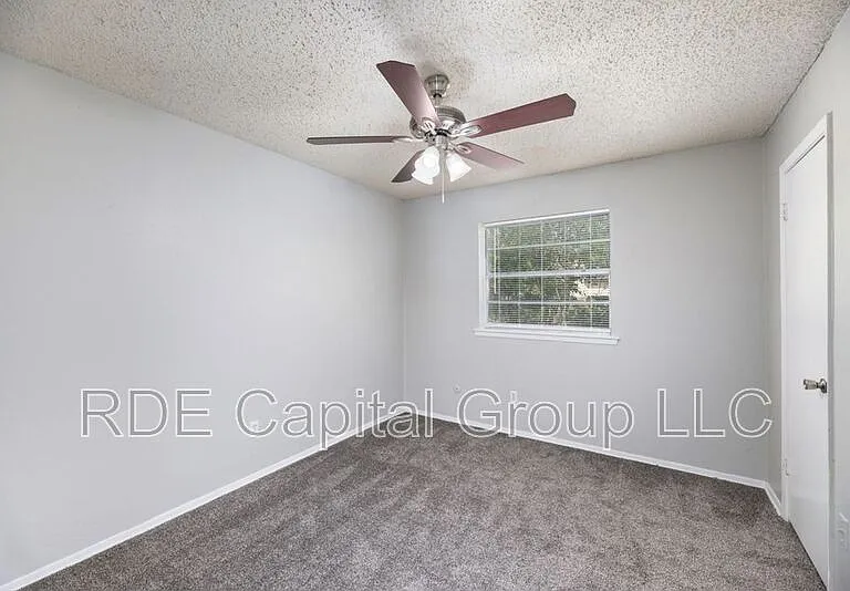 8013 Emerald Hills Way — Photo 18