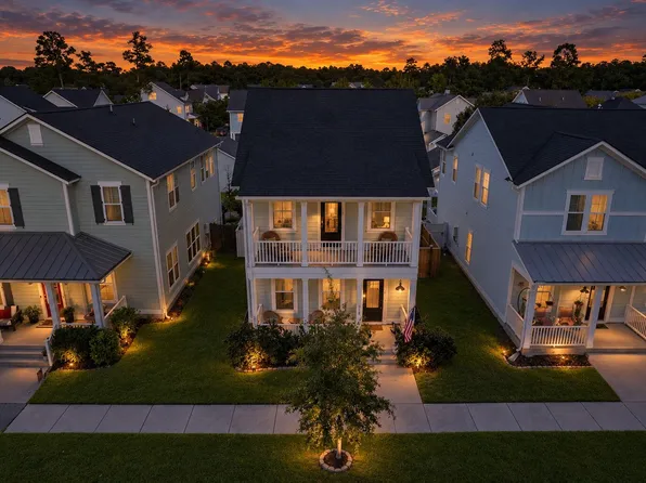 210 W Respite Ln, Summerville, SC 29483