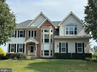 959 Hickory Ridge Dr, Chalfont, PA 18914