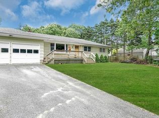 48 Wakeman Rd, Hampton Bays, NY 11946