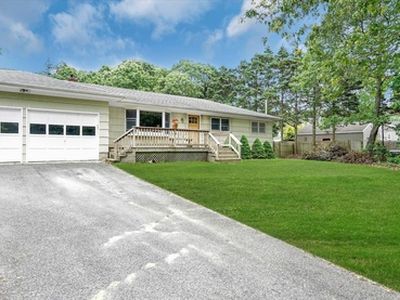 48 Wakeman Rd, Hampton Bays, NY, 11946