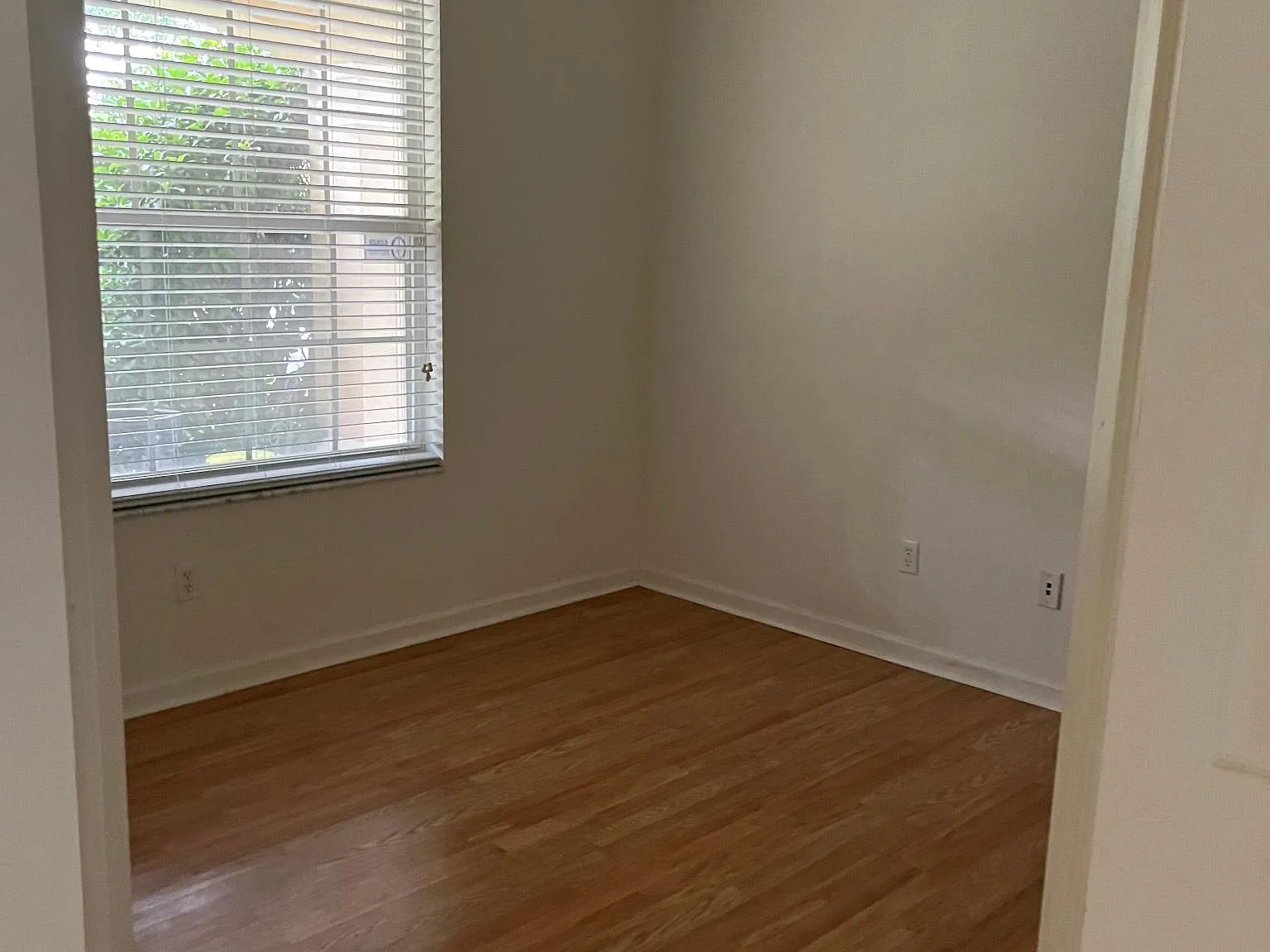 4 bed, 3.5 bath, 2508 sqft, $2,900 — Photo 3