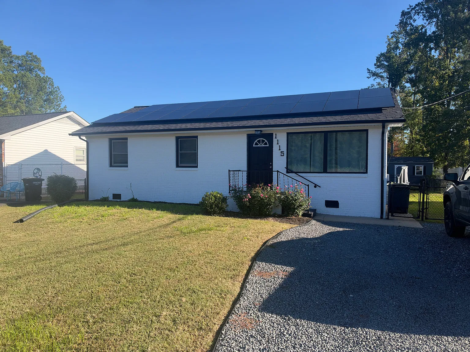 3 bed, 1022 sqft, $2,000 — Photo 1