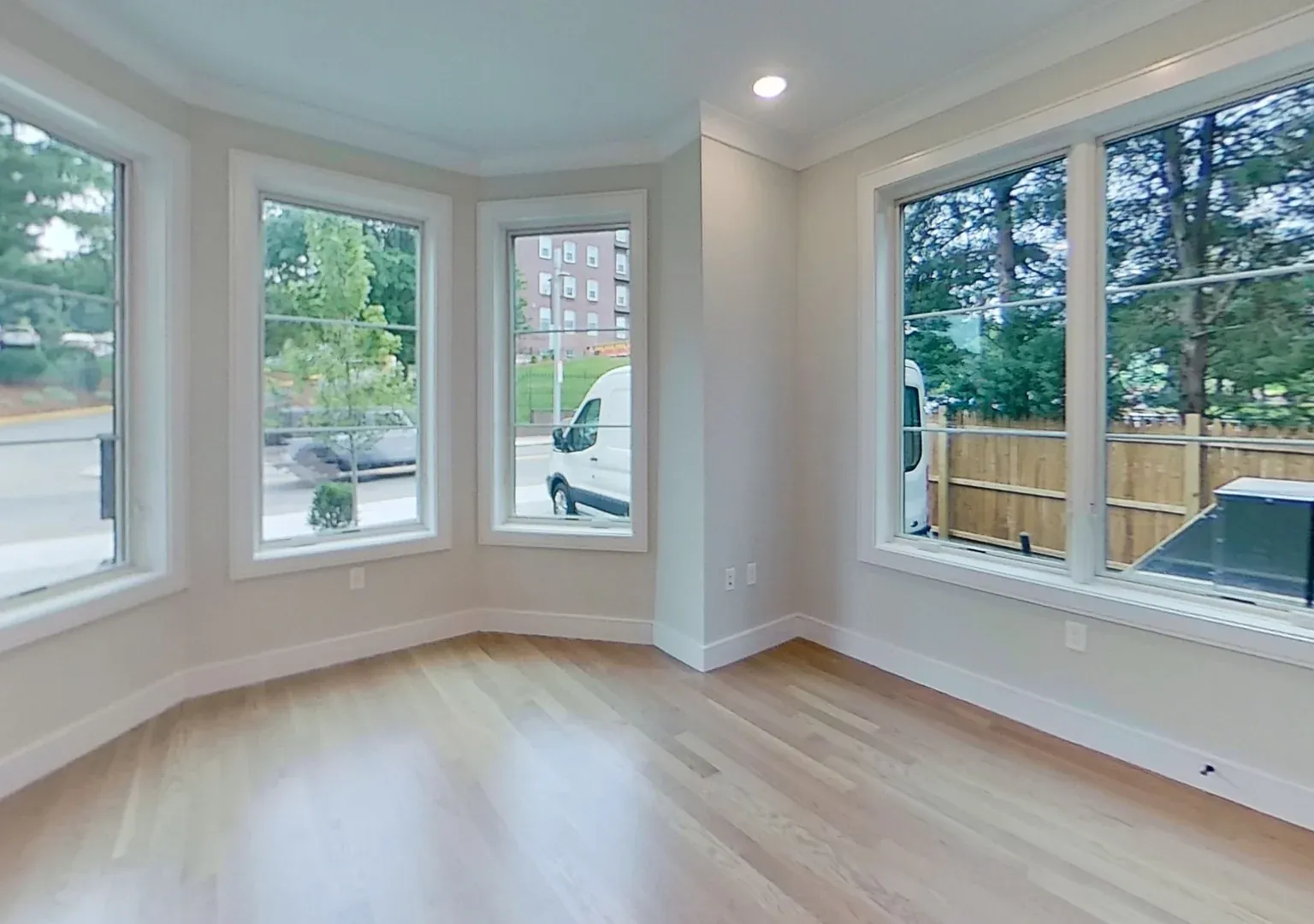 2 bed, 850 sqft, $3,695 — Photo 1
