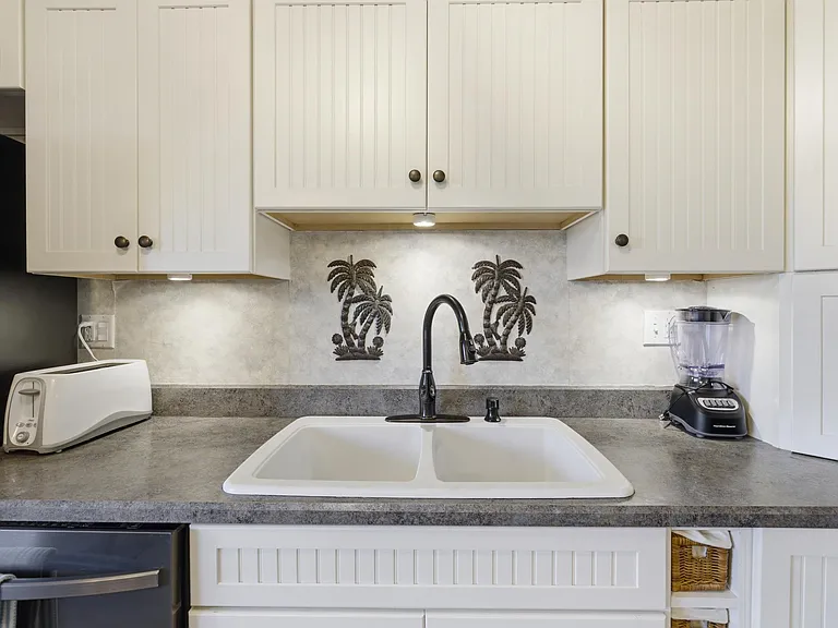 355 S Ocean Dr #106 — Photo 11