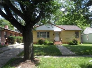 1020 24th St, Rockford, IL 61108