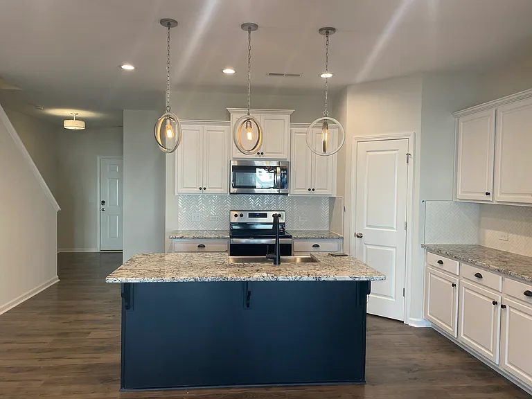 23 Little Leaf Ln — Photo 2