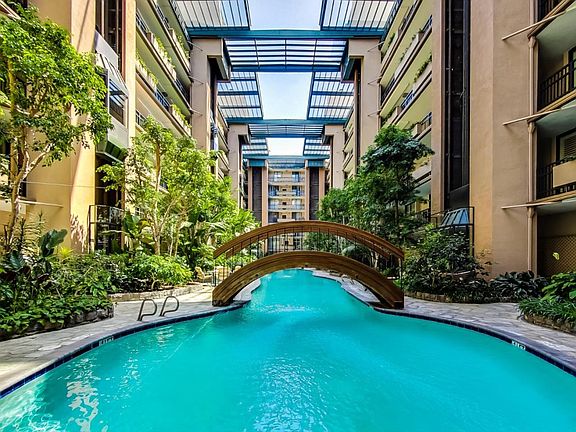 5th image of 555 N Laurel Avenue #522