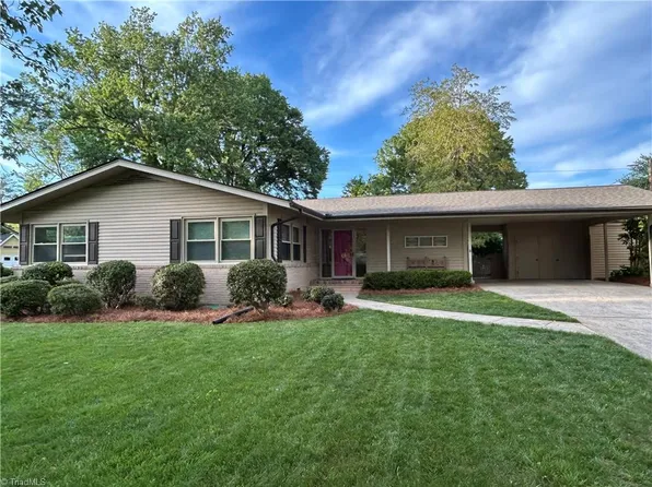 544 Woodvale Dr, Greensboro, NC 27410