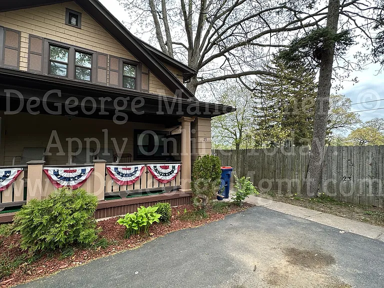 Sterling Square Townhomes — Photo 47