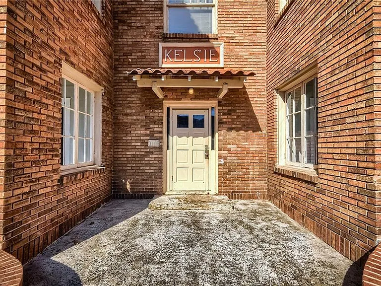 1445 Lucile Ave SW #3 — Photo 5