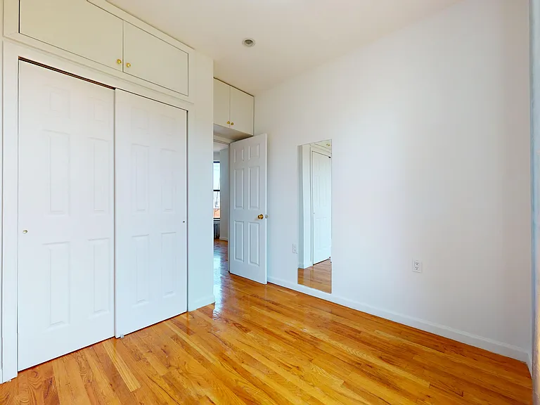 237 E 5th St #15 — Photo 9