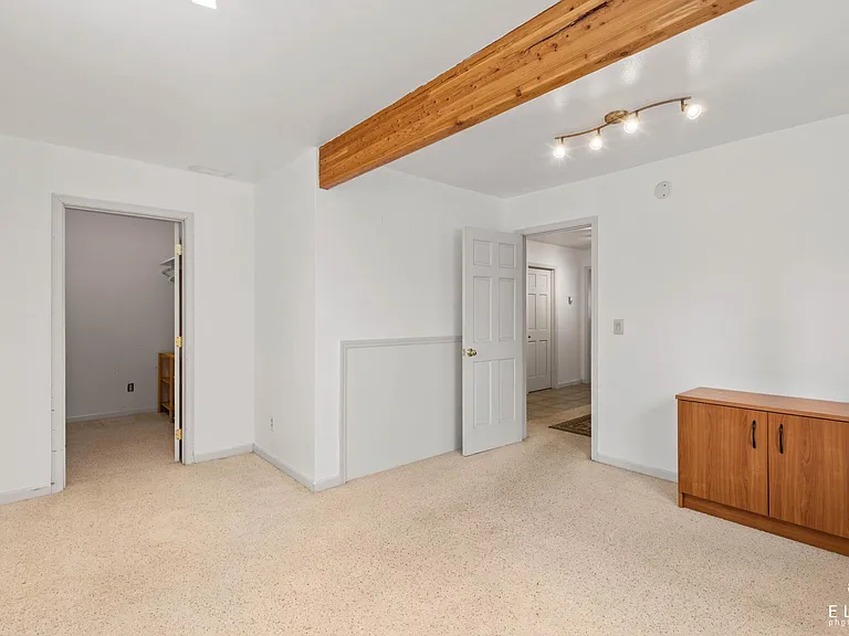 4800 Kenai Ave #2 — Photo 5