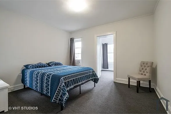 6335 N Claremont Ave — Photo 5