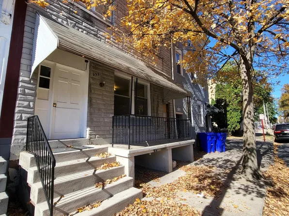 232 S 3rd St, Reading, PA 19602