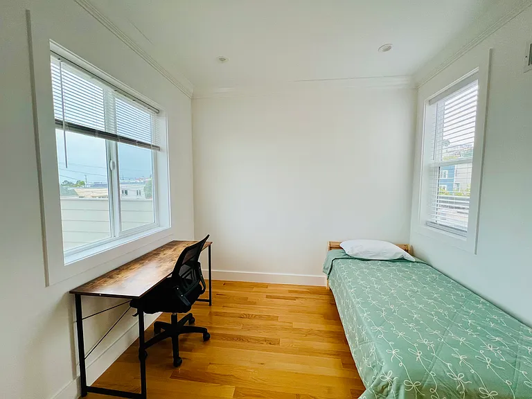 62 Vernon St — Photo 13