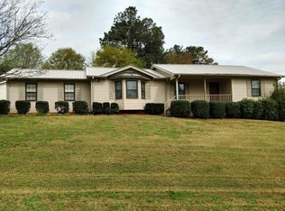 4907 Bentwood Dr, Oakwood, GA 30566
