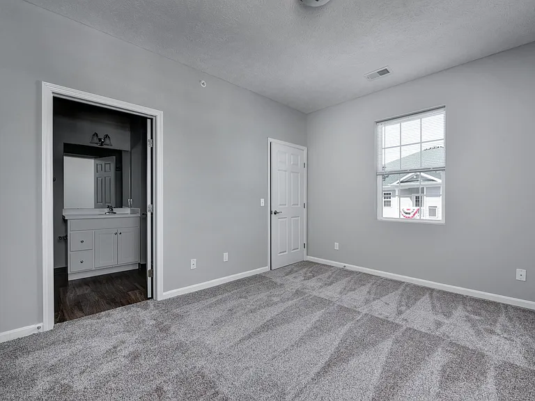 Aquamarine Apartments — Photo 129