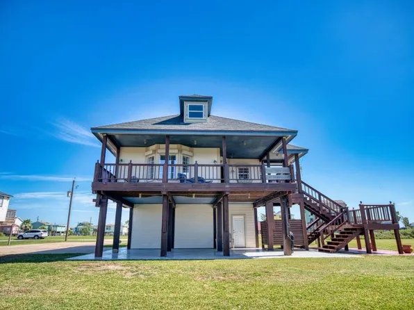 203 Francis Cv, Surfside Beach, TX 77541