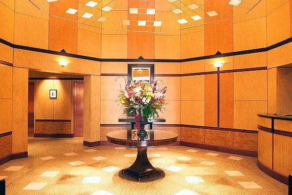 Sold by Douglas Elliman | media 18