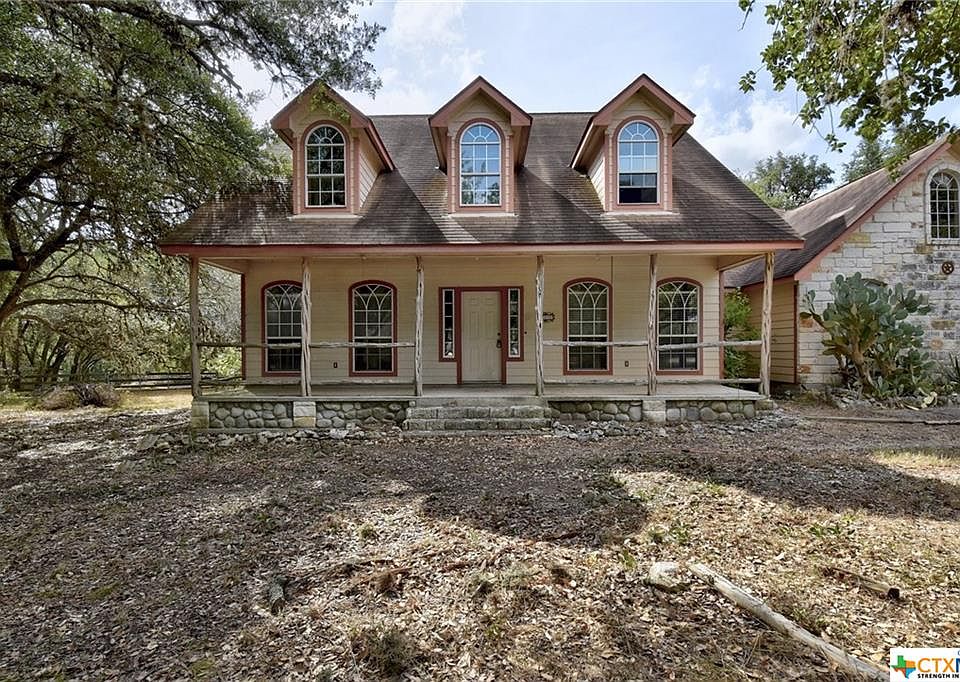 1st image of 200 Woodland Trl