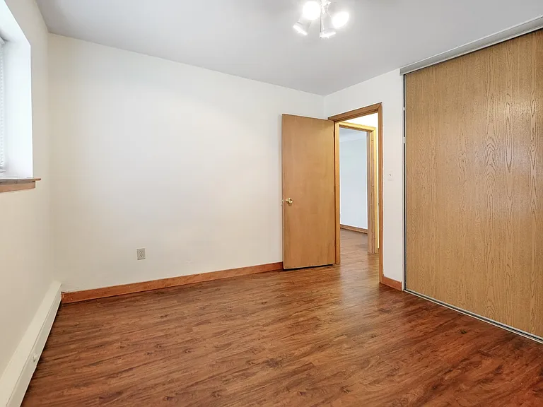 Iglehart Court — Photo 9