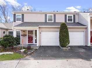 122 Corral Ln, Bay Shore, NY 11706