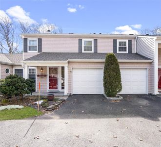 122 Corral Lane, Bay Shore, NY, 11706