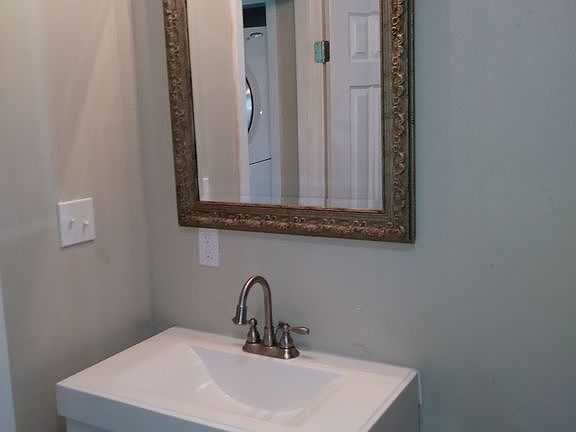 4th image of 3422 Avenue P 1/2