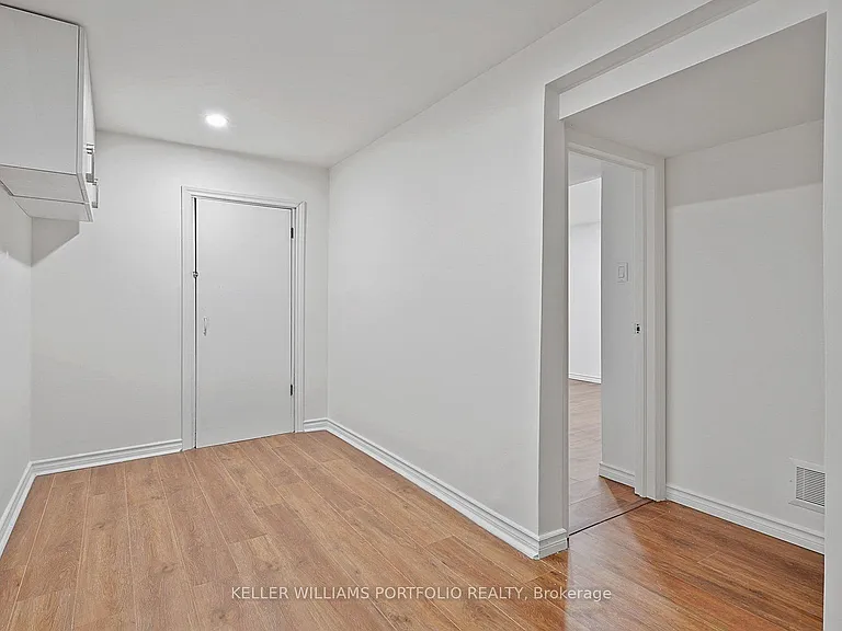 68 Athabasca St — Photo 41