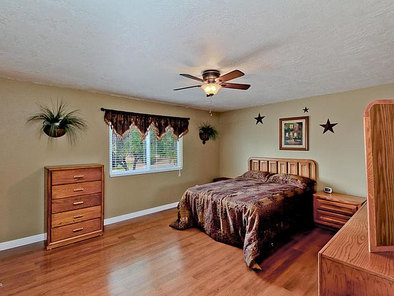 4th image of 1728 Los Lagos Dr #D