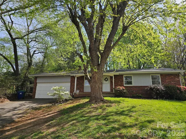 3220 Sweeten Creek Rd, Asheville, NC 28803