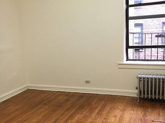 3rd image of 4317 48th St APT 2m