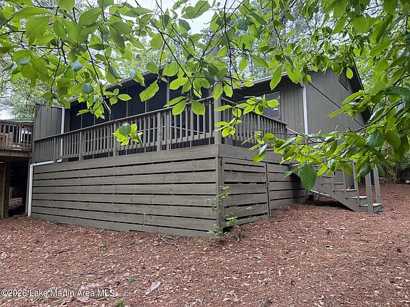 4th image of 185 Eagle Peak Cir