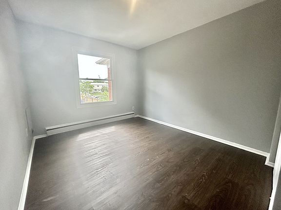 3rd image of 700 Indian Rd N #3