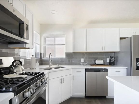 3rd image of 9620 San Gabriel Rd NE