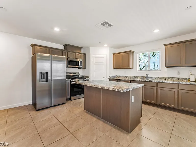 3545 Golden Chariot Ave — Photo 8