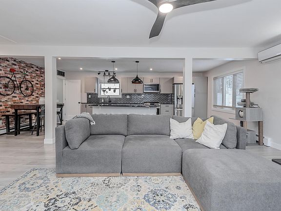 3rd image of 58 Macbelger Cres