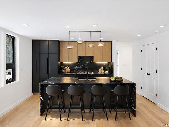 3rd image of 199 Westervelt Road