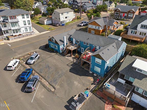 5th image of 3210 SW Anchor Ave