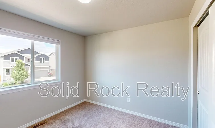 5323 Pabst Dr — Photo 13